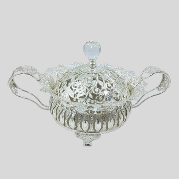 Elegant Silver Platted Round Basket