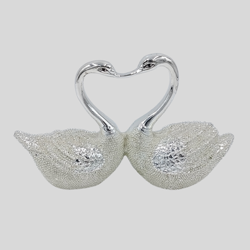 Decorative Gold and Silver Swan Kissing Figurine Size 14x4x9 / 200g