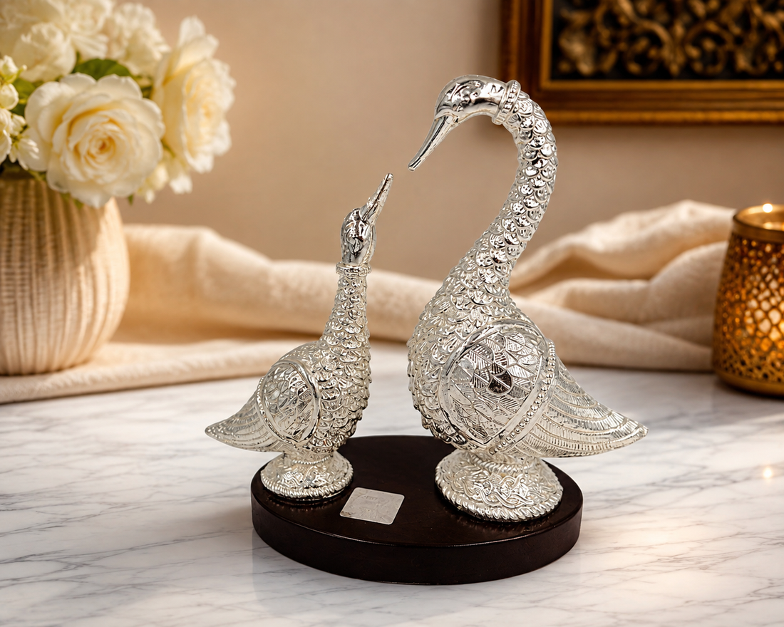 Non-Oxidized Pure 999 Fine Silver Plated Swan Pair Showpiece | Decorative Bird Couple Sculpture | Luxury Home Décor & Gift | 18×8×18 cm