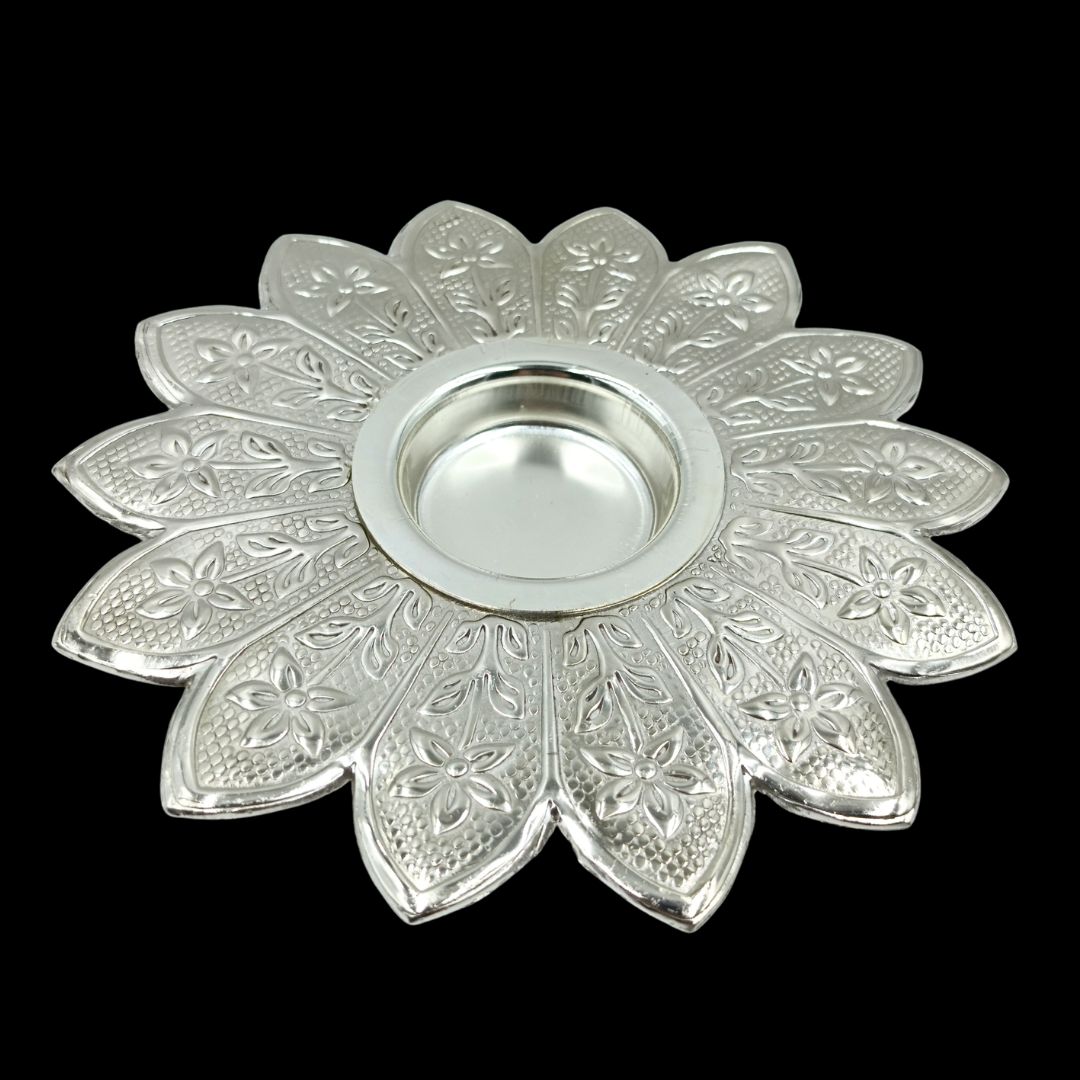 Silver Leaf Diya Candle Holder | Decorative Metal Tealight Holder | Lotus Leaf Diya Stand | Pooja Mandir Decor | Home Decor | Festive Gift